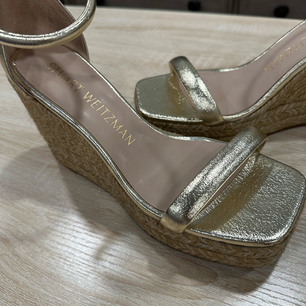 Stuart Weitzman Gold Wedge Sandals - Picture 9 of 16